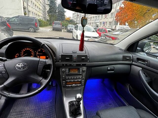 Тойота Авенсис, объемом двигателя 2 л и пробегом 260 тыс. км за 6900 $, фото 9 на Automoto.ua