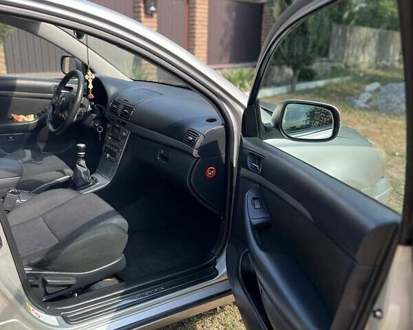 Тойота Авенсис, объемом двигателя 2.23 л и пробегом 270 тыс. км за 6800 $, фото 17 на Automoto.ua