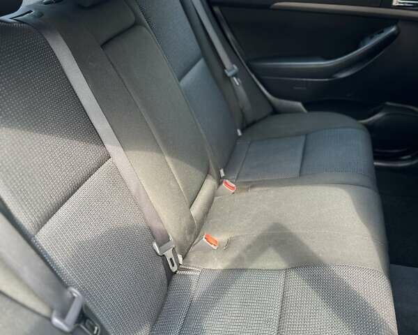 Тойота Авенсис, объемом двигателя 2.23 л и пробегом 270 тыс. км за 6800 $, фото 19 на Automoto.ua