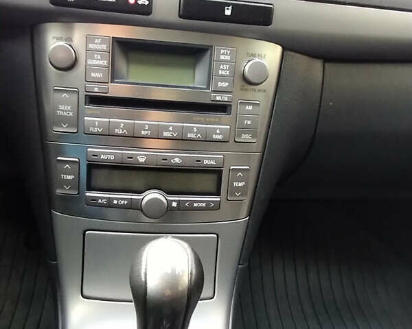 Тойота Авенсис, объемом двигателя 2 л и пробегом 71 тыс. км за 13500 $, фото 9 на Automoto.ua