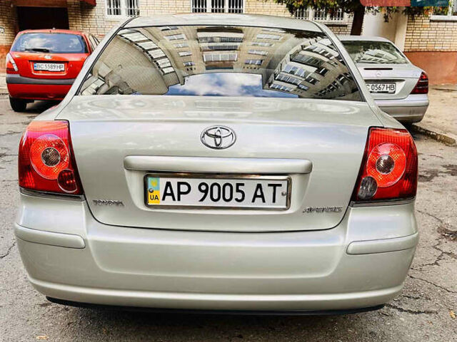 Тойота Авенсис, объемом двигателя 2 л и пробегом 71 тыс. км за 13500 $, фото 3 на Automoto.ua