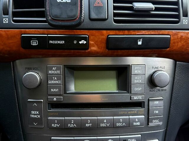 Тойота Авенсис, объемом двигателя 1.8 л и пробегом 248 тыс. км за 7150 $, фото 5 на Automoto.ua