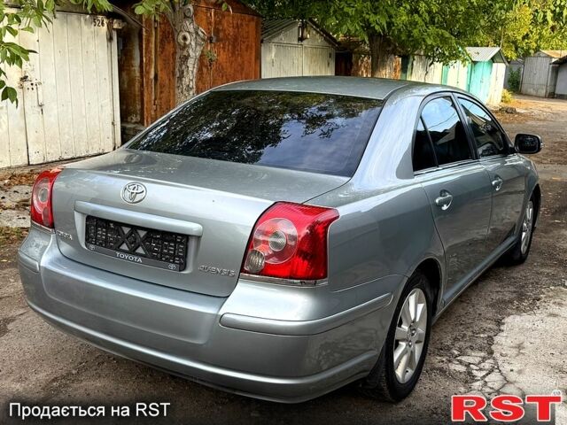 Тойота Авенсис, объемом двигателя 1.8 л и пробегом 248 тыс. км за 6950 $, фото 2 на Automoto.ua