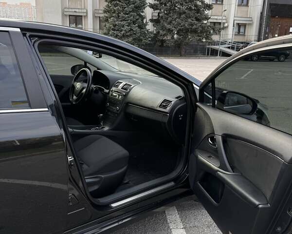 Тойота Авенсіс, об'ємом двигуна 2 л та пробігом 165 тис. км за 10000 $, фото 19 на Automoto.ua