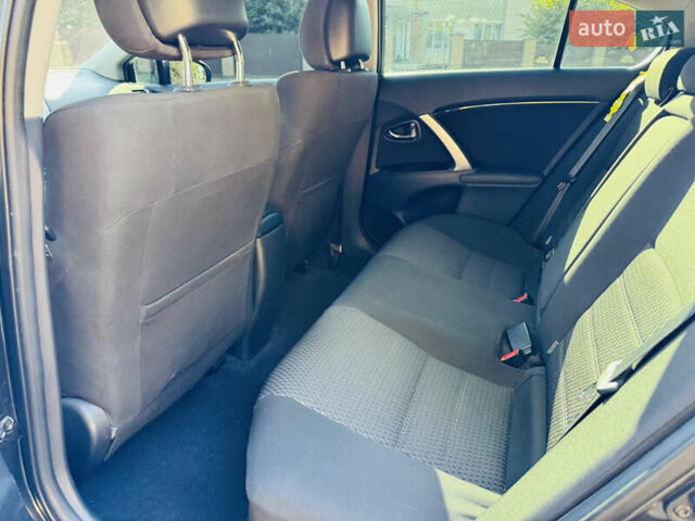 Тойота Авенсис, объемом двигателя 1.8 л и пробегом 162 тыс. км за 12600 $, фото 12 на Automoto.ua