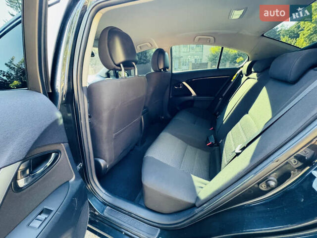 Тойота Авенсис, объемом двигателя 1.8 л и пробегом 162 тыс. км за 12600 $, фото 11 на Automoto.ua