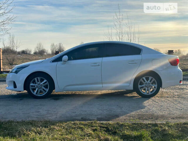 Тойота Авенсис, объемом двигателя 2 л и пробегом 230 тыс. км за 9999 $, фото 5 на Automoto.ua