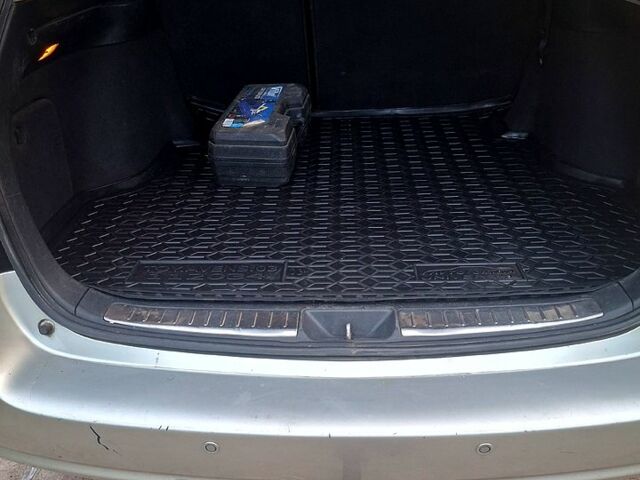 Тойота Авенсис, объемом двигателя 2.2 л и пробегом 340 тыс. км за 4800 $, фото 10 на Automoto.ua