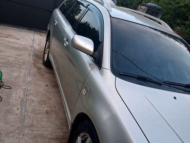 Тойота Авенсис, объемом двигателя 2.2 л и пробегом 340 тыс. км за 4800 $, фото 2 на Automoto.ua