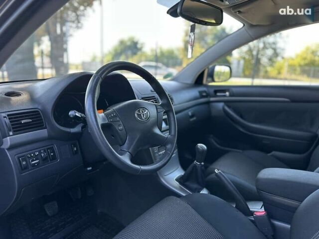 Тойота Авенсис, объемом двигателя 1.8 л и пробегом 219 тыс. км за 7000 $, фото 25 на Automoto.ua