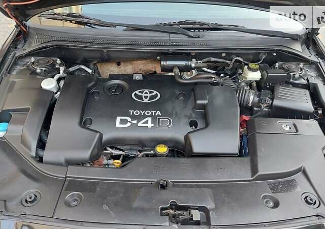 Тойота Авенсіс, об'ємом двигуна 2 л та пробігом 258 тис. км за 7222 $, фото 33 на Automoto.ua
