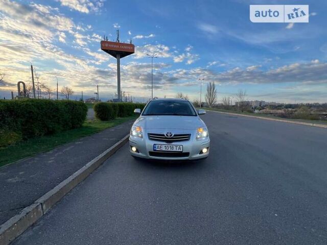 Тойота Авенсис, объемом двигателя 2.2 л и пробегом 208 тыс. км за 6300 $, фото 5 на Automoto.ua