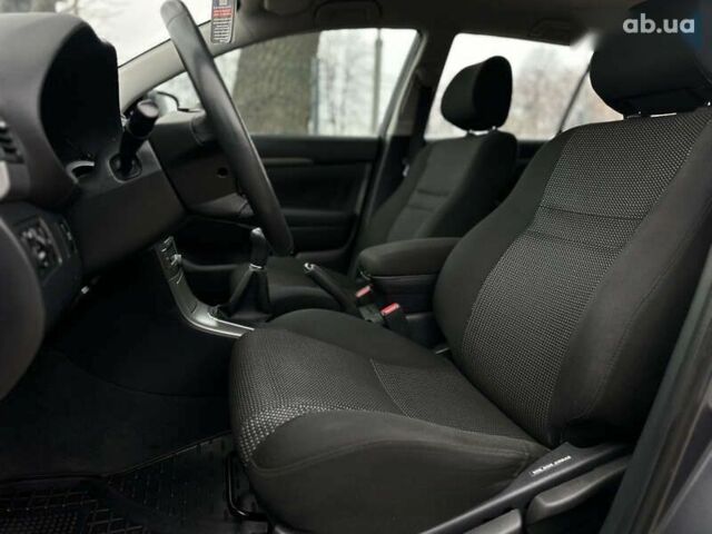 Тойота Авенсіс, об'ємом двигуна 1.8 л та пробігом 219 тис. км за 6700 $, фото 22 на Automoto.ua
