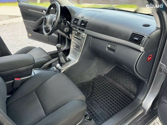 Тойота Авенсис, объемом двигателя 1.8 л и пробегом 219 тыс. км за 7000 $, фото 28 на Automoto.ua