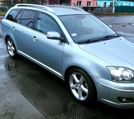 Тойота Авенсіс, об'ємом двигуна 2.2 л та пробігом 179 тис. км за 6400 $, фото 3 на Automoto.ua