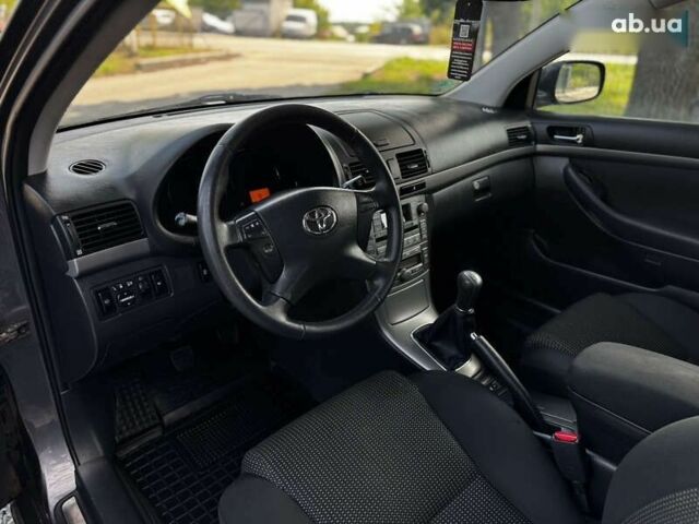 Тойота Авенсис, объемом двигателя 1.8 л и пробегом 219 тыс. км за 7000 $, фото 20 на Automoto.ua