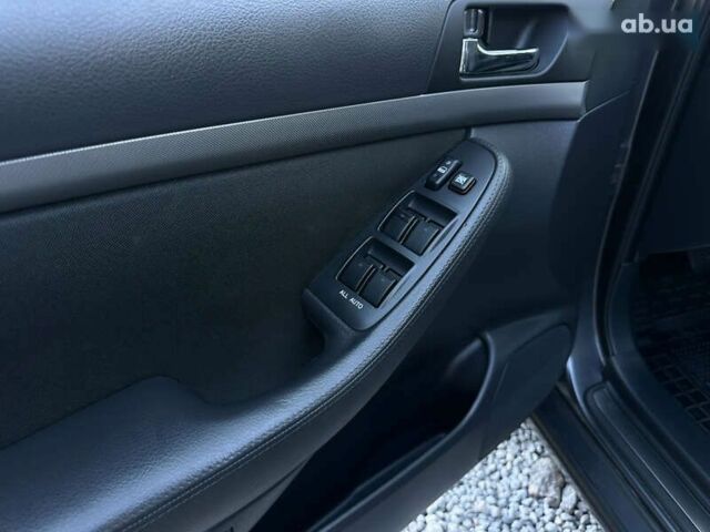 Тойота Авенсис, объемом двигателя 1.8 л и пробегом 219 тыс. км за 7000 $, фото 23 на Automoto.ua