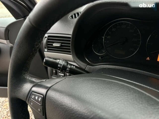 Тойота Авенсіс, об'ємом двигуна 1.8 л та пробігом 219 тис. км за 6700 $, фото 26 на Automoto.ua