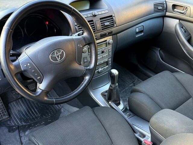 Тойота Авенсис, объемом двигателя 2 л и пробегом 248 тыс. км за 6299 $, фото 6 на Automoto.ua