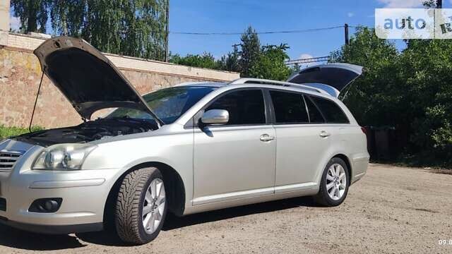 Тойота Авенсис, объемом двигателя 2 л и пробегом 260 тыс. км за 5500 $, фото 1 на Automoto.ua