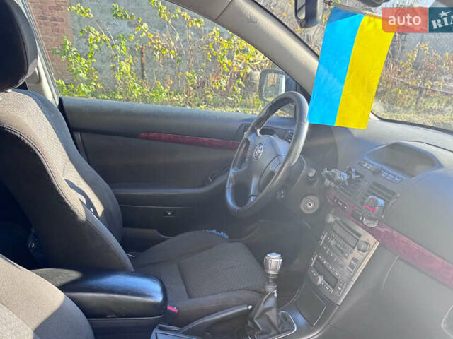 Тойота Авенсис, объемом двигателя 2.2 л и пробегом 350 тыс. км за 5900 $, фото 8 на Automoto.ua