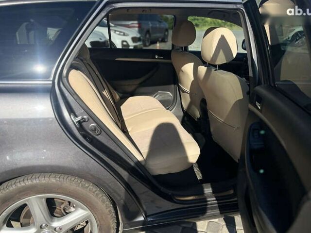 Тойота Авенсис, объемом двигателя 2.2 л и пробегом 224 тыс. км за 8100 $, фото 11 на Automoto.ua