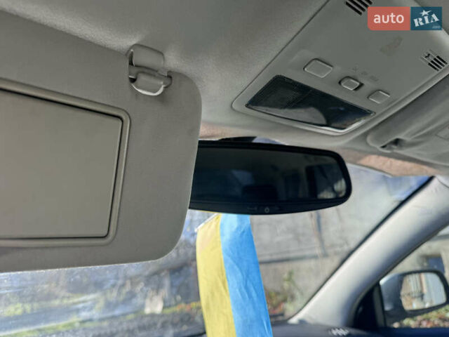 Тойота Авенсис, объемом двигателя 2.2 л и пробегом 350 тыс. км за 5900 $, фото 3 на Automoto.ua