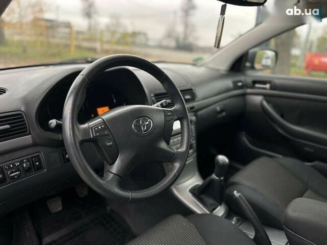 Тойота Авенсіс, об'ємом двигуна 1.8 л та пробігом 219 тис. км за 6700 $, фото 20 на Automoto.ua