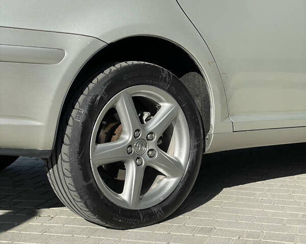 Тойота Авенсис, объемом двигателя 2.2 л и пробегом 268 тыс. км за 7600 $, фото 13 на Automoto.ua