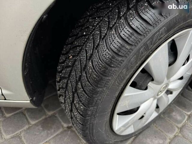 Тойота Авенсис, объемом двигателя 1.8 л и пробегом 229 тыс. км за 6500 $, фото 3 на Automoto.ua