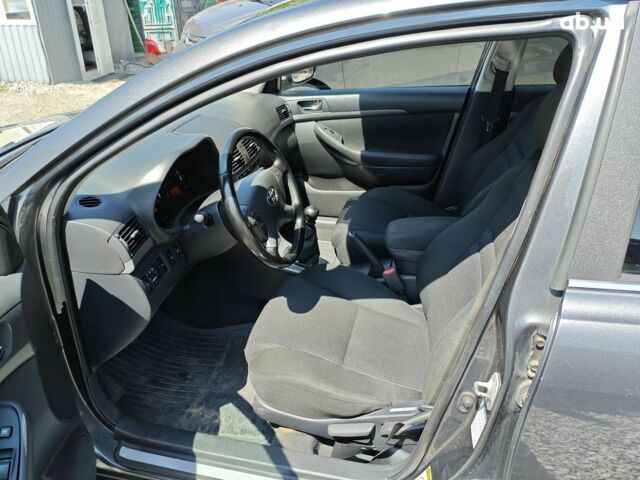 Тойота Авенсис, объемом двигателя 2 л и пробегом 260 тыс. км за 7000 $, фото 9 на Automoto.ua