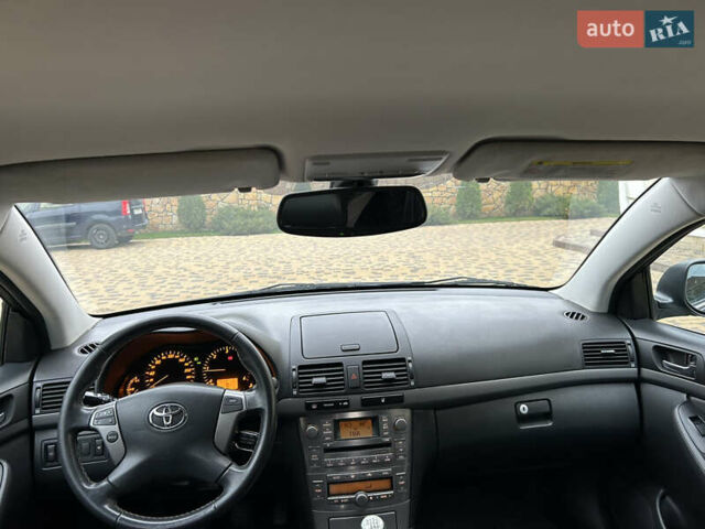 Тойота Авенсис, объемом двигателя 2.2 л и пробегом 320 тыс. км за 6200 $, фото 12 на Automoto.ua