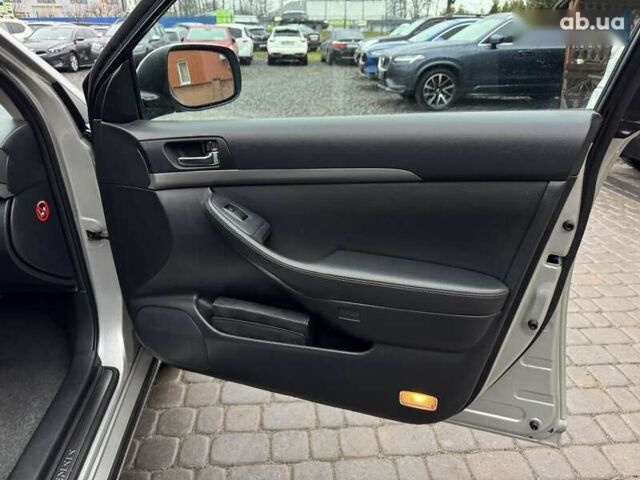 Тойота Авенсис, объемом двигателя 1.8 л и пробегом 229 тыс. км за 6500 $, фото 28 на Automoto.ua