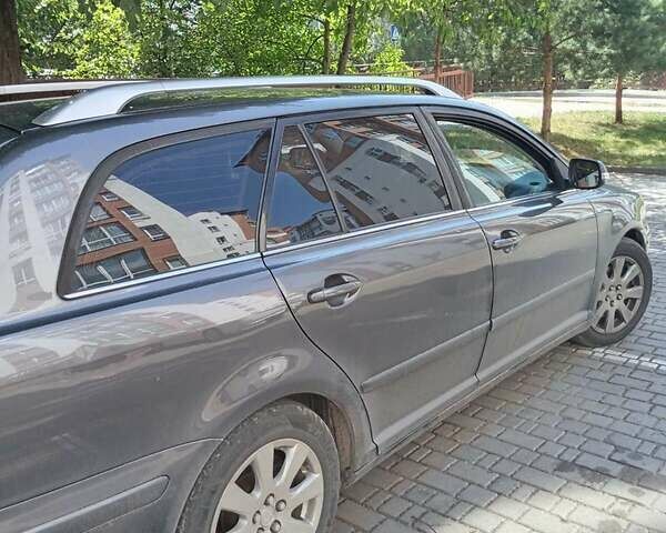 Тойота Авенсис, объемом двигателя 0 л и пробегом 260 тыс. км за 7500 $, фото 2 на Automoto.ua