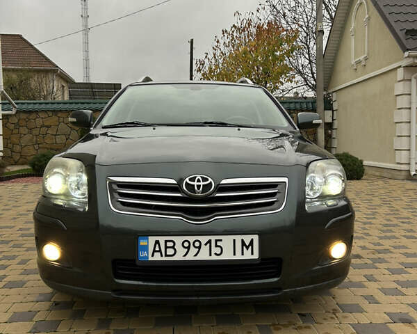 Тойота Авенсис, объемом двигателя 2.2 л и пробегом 320 тыс. км за 6200 $, фото 3 на Automoto.ua