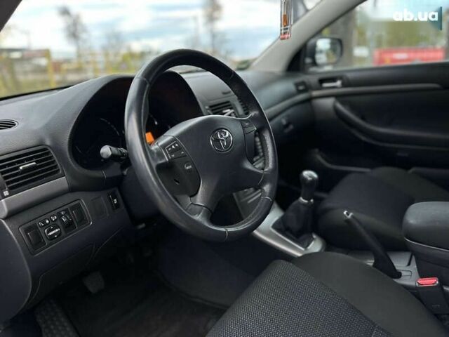 Тойота Авенсис, объемом двигателя 2 л и пробегом 264 тыс. км за 7500 $, фото 25 на Automoto.ua