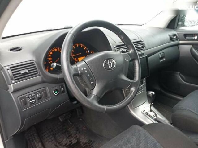 Тойота Авенсіс, об'ємом двигуна 0 л та пробігом 192 тис. км за 7900 $, фото 12 на Automoto.ua