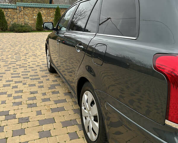 Тойота Авенсис, объемом двигателя 2.2 л и пробегом 320 тыс. км за 6200 $, фото 33 на Automoto.ua