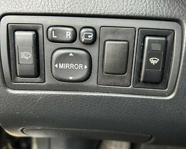 Тойота Авенсис, объемом двигателя 2.2 л и пробегом 320 тыс. км за 6200 $, фото 28 на Automoto.ua