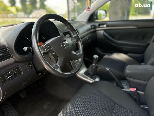 Тойота Авенсис, объемом двигателя 2 л и пробегом 264 тыс. км за 7500 $, фото 25 на Automoto.ua