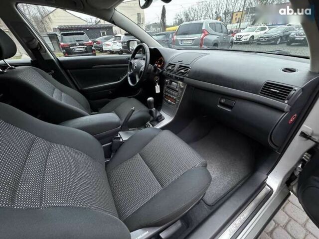 Тойота Авенсис, объемом двигателя 1.8 л и пробегом 229 тыс. км за 6500 $, фото 19 на Automoto.ua