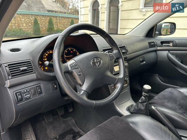 Тойота Авенсис, объемом двигателя 2.2 л и пробегом 320 тыс. км за 6200 $, фото 5 на Automoto.ua