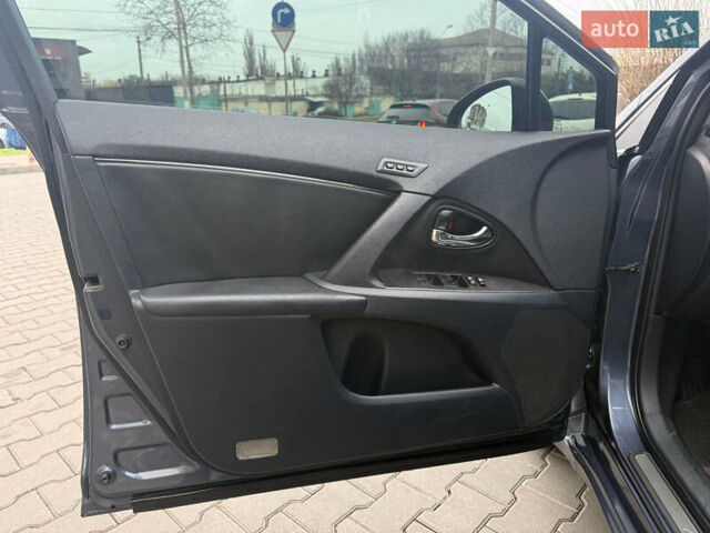 Тойота Авенсіс, об'ємом двигуна 2.2 л та пробігом 299 тис. км за 8500 $, фото 12 на Automoto.ua