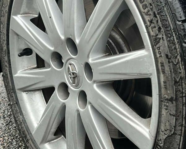 Тойота Авенсис, объемом двигателя 2.2 л и пробегом 210 тыс. км за 9200 $, фото 8 на Automoto.ua