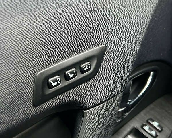 Тойота Авенсис, объемом двигателя 2.2 л и пробегом 210 тыс. км за 9200 $, фото 22 на Automoto.ua