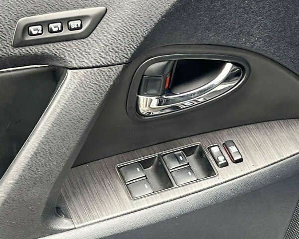 Тойота Авенсис, объемом двигателя 2.2 л и пробегом 210 тыс. км за 9200 $, фото 17 на Automoto.ua