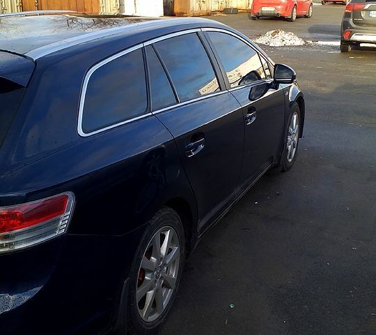Тойота Авенсис, объемом двигателя 2.2 л и пробегом 260 тыс. км за 8800 $, фото 2 на Automoto.ua