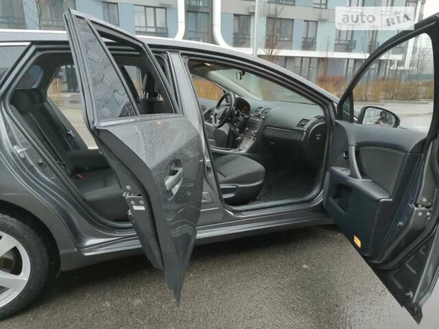 Тойота Авенсіс, об'ємом двигуна 2.2 л та пробігом 262 тис. км за 8990 $, фото 18 на Automoto.ua