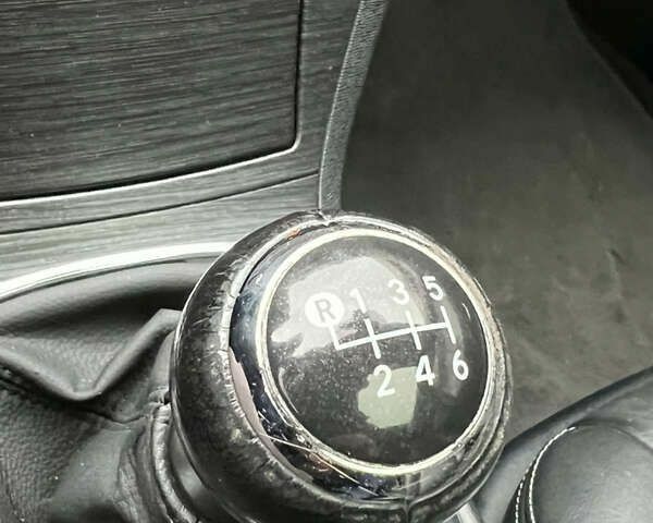 Тойота Авенсис, объемом двигателя 2.2 л и пробегом 210 тыс. км за 9200 $, фото 27 на Automoto.ua