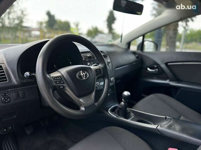 Тойота Авенсис, объемом двигателя 1.6 л и пробегом 272 тыс. км за 8500 $, фото 23 на Automoto.ua